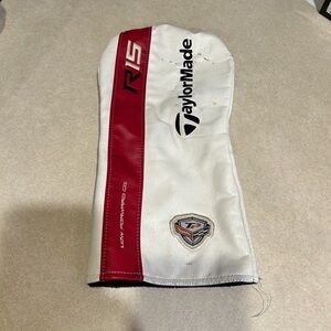 TaylorMade R15 Red and White Headcover